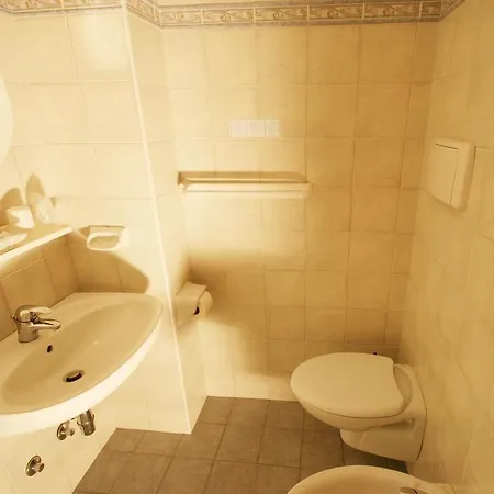 Отель Zurigo 3*