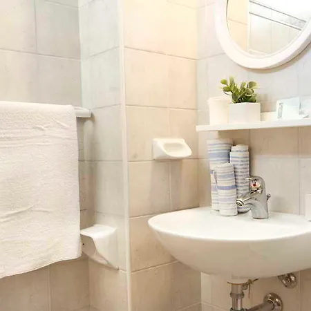 Отель Zurigo 3*