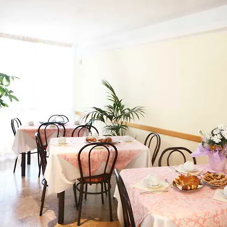Zurigo 3* Римини